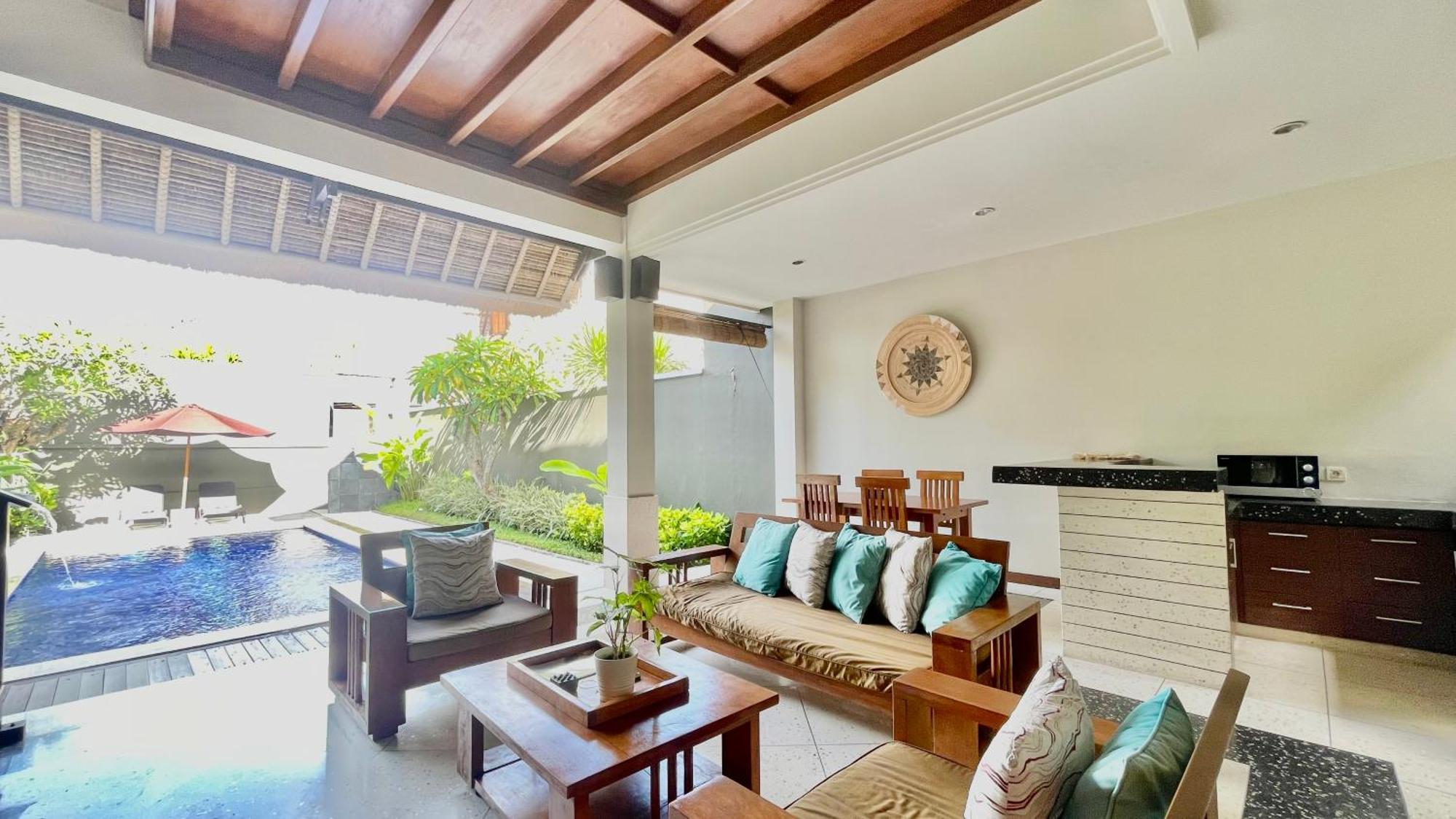 Aruni Bali Jimbaran Boutique Villa *