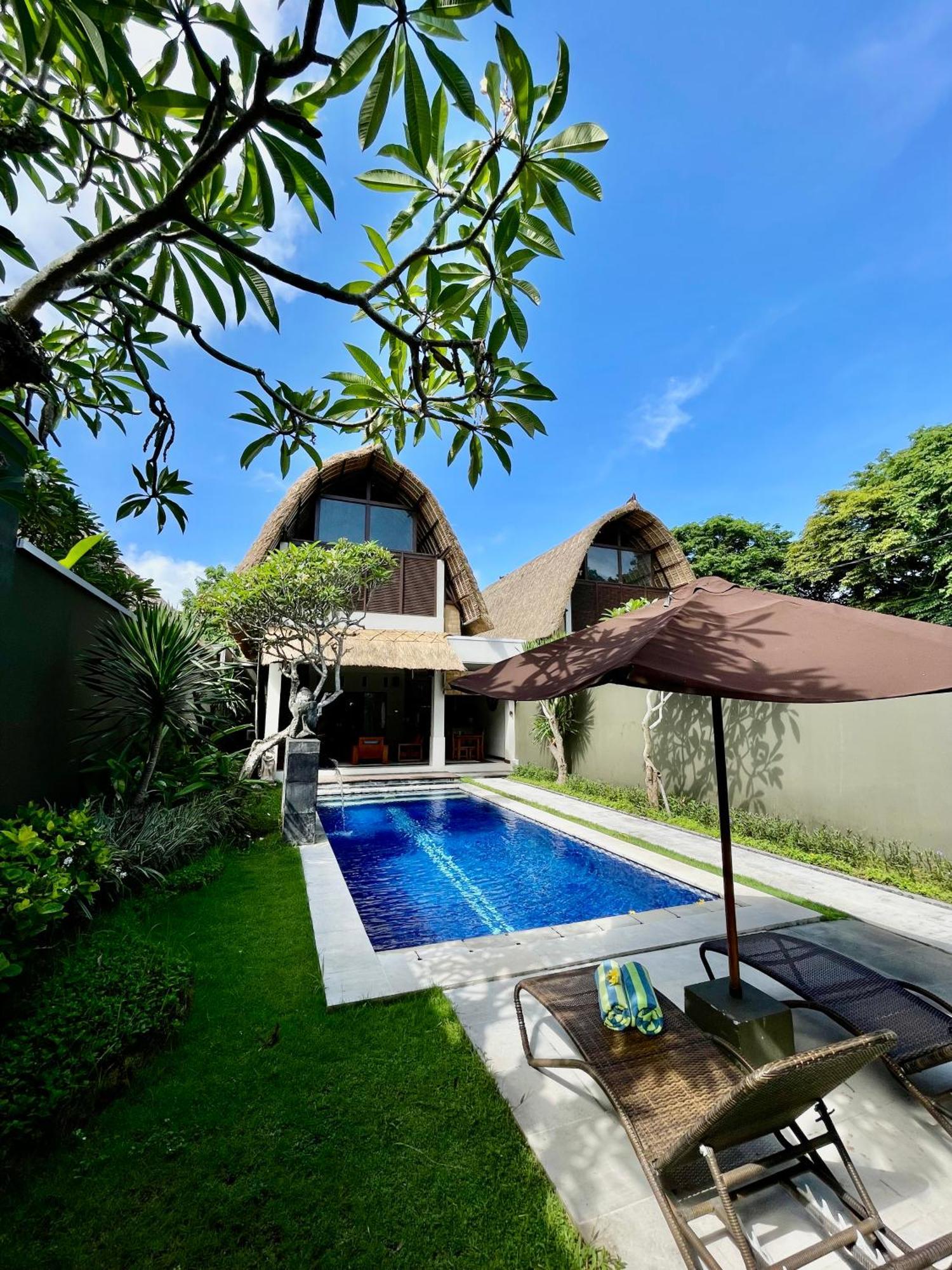 Aruni Bali Jimbaran Boutique Villa *