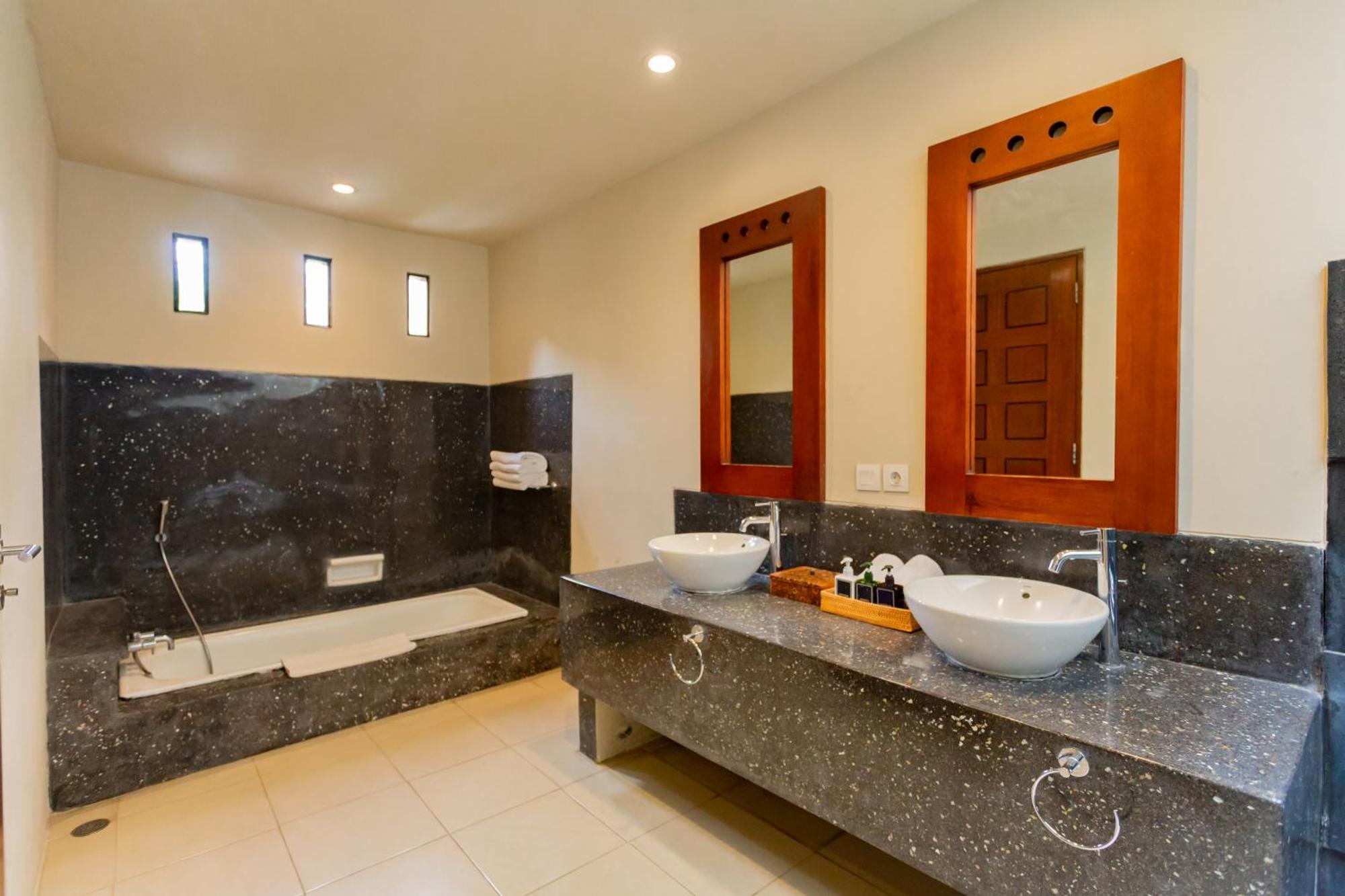 Aruni Bali Boutique